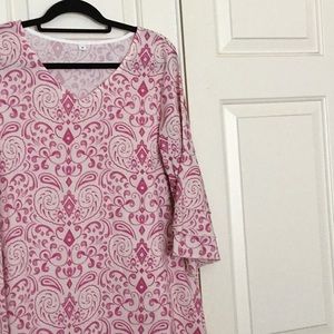 Cute A-line bell sleeve dress.